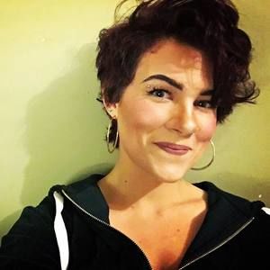 Meet your Posher, Camille